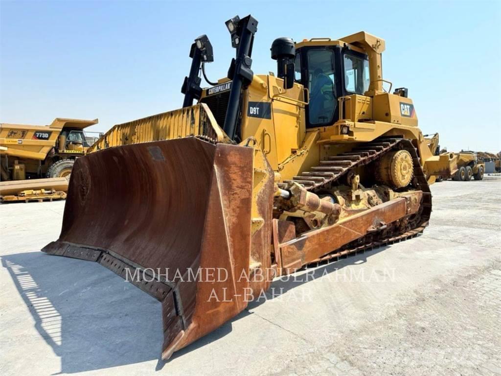 CAT D9T Buldozer sobre oruga