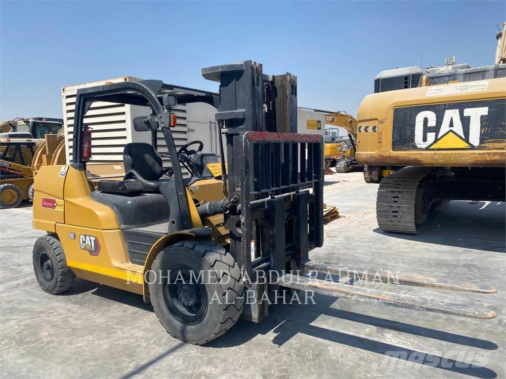 CAT DP50 Camiones diesel