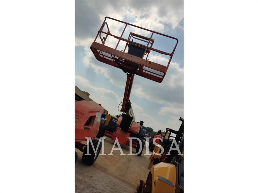 JLG 1250AJP Plataformas con brazo de elevación manual