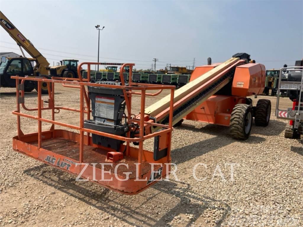 JLG 600S Plataformas con brazo de elevación manual