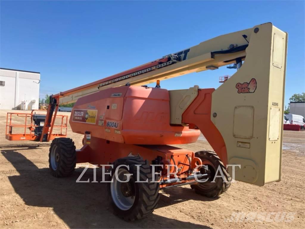 JLG 800AJ Plataformas con brazo de elevación manual