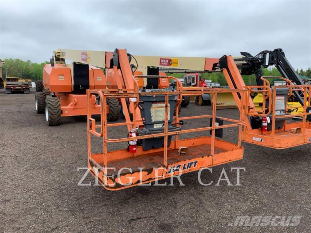 JLG 800AJ Plataformas con brazo de elevación manual