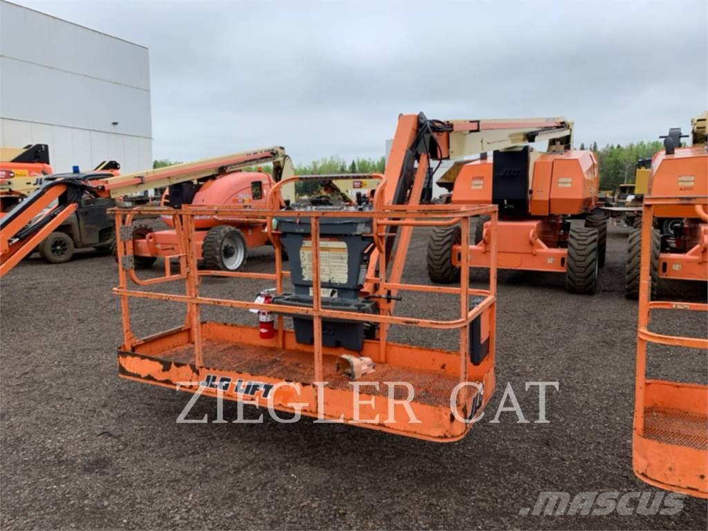 JLG 800AJ Plataformas con brazo de elevación manual