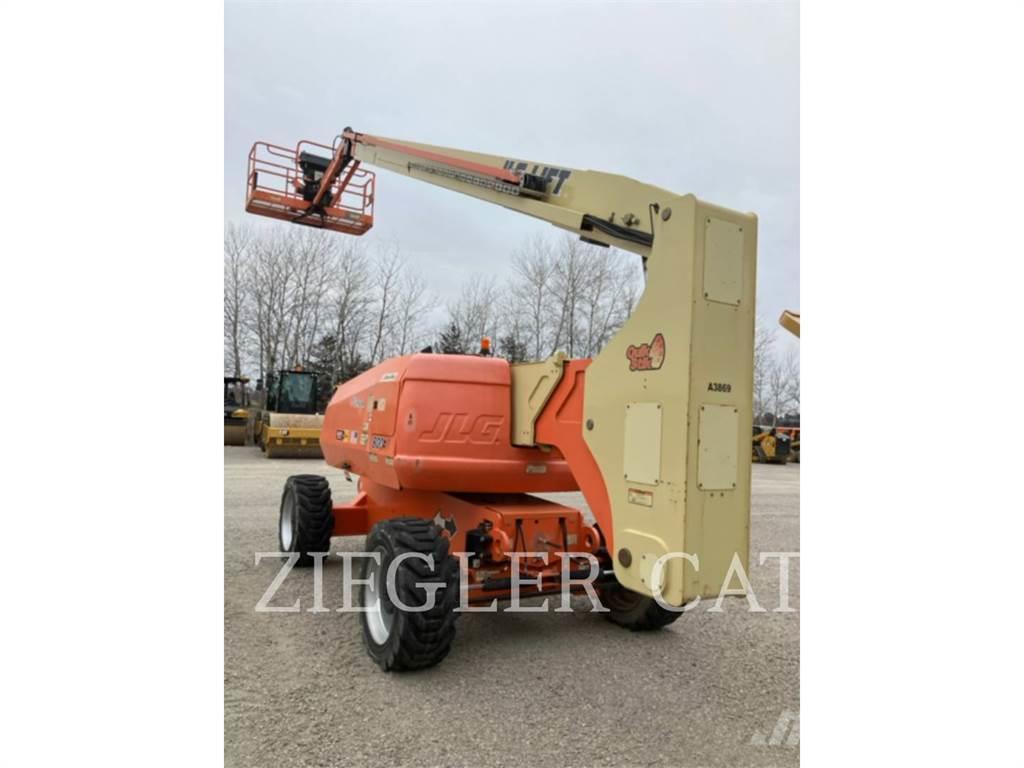 JLG 800AJ Plataformas con brazo de elevación manual