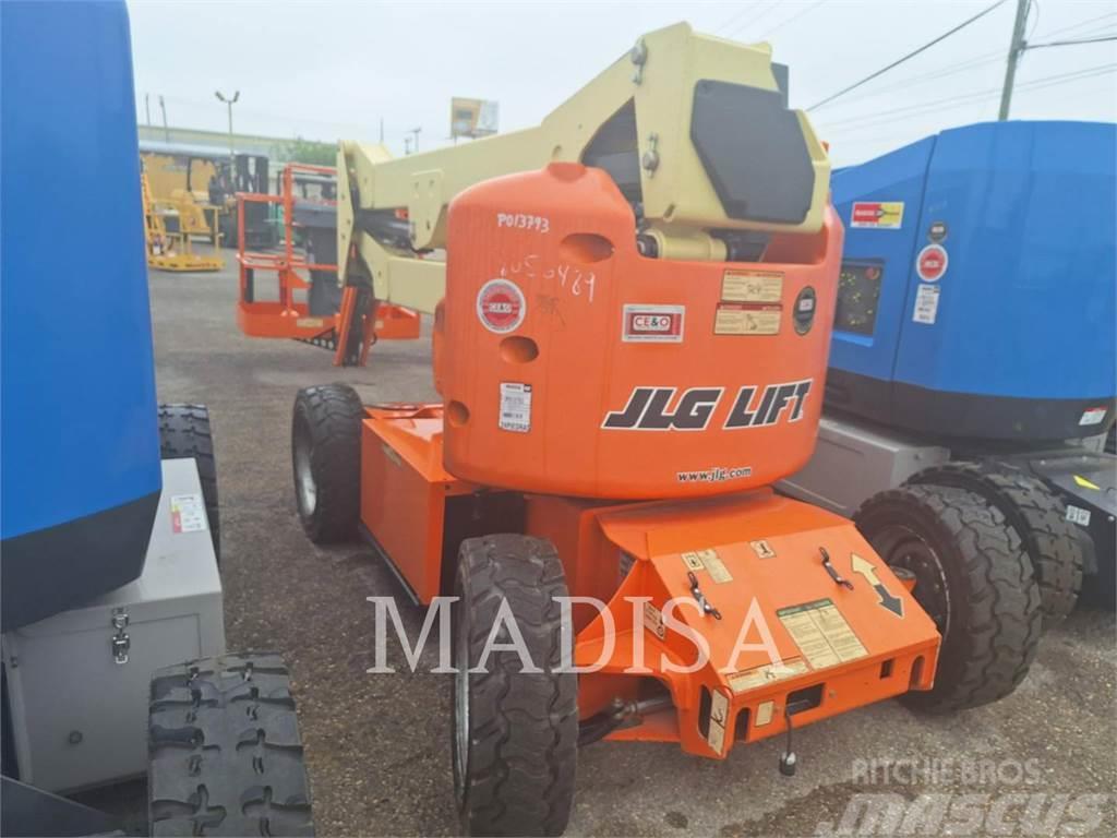 JLG E450AJ Plataformas con brazo de elevación manual