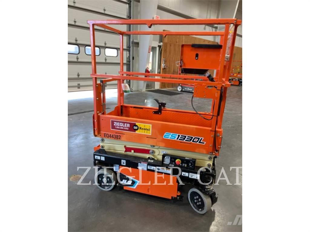 JLG ES1330L Plataformas tijera