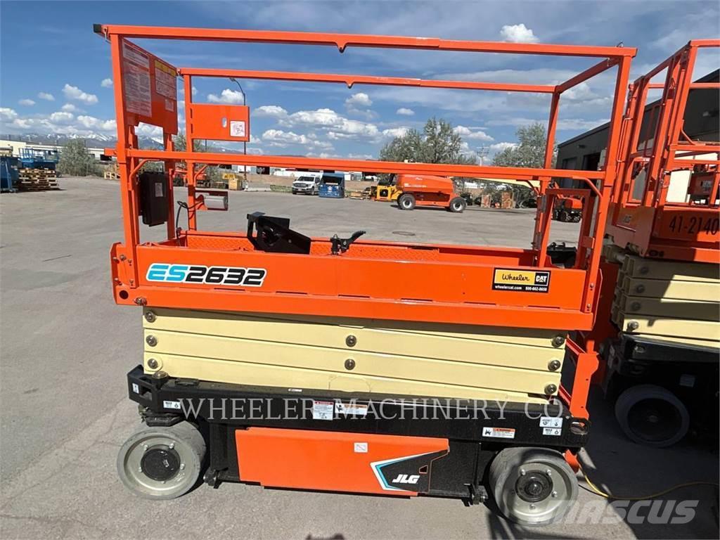 JLG ES2632 Plataformas tijera