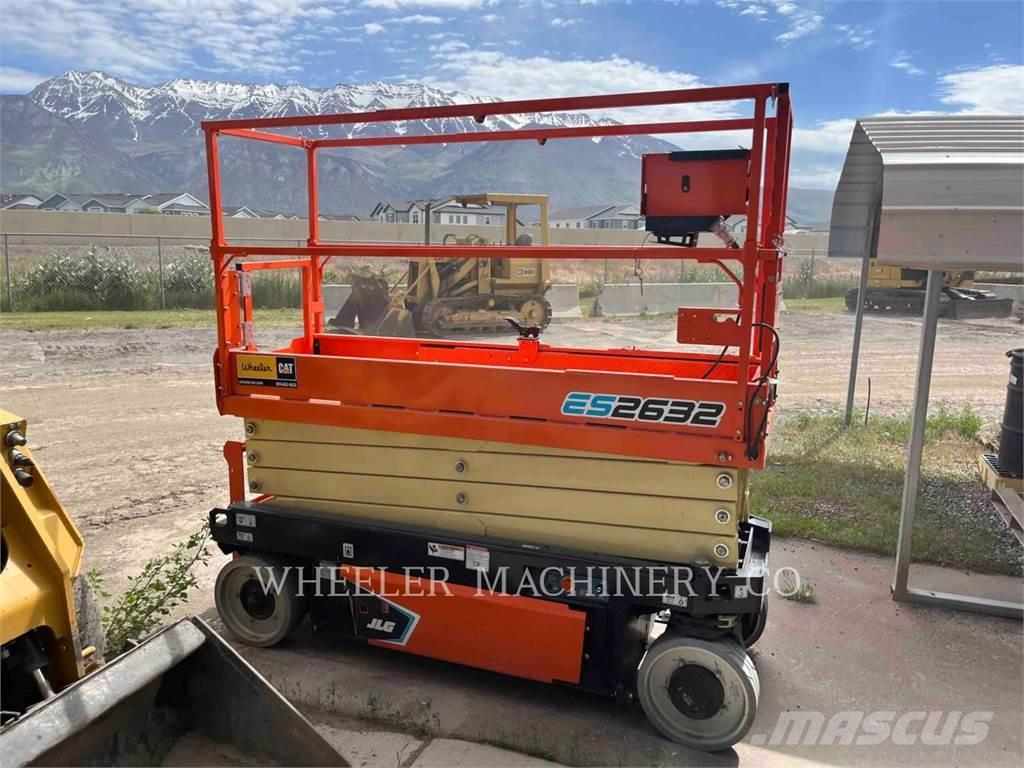 JLG ES2632 Plataformas tijera