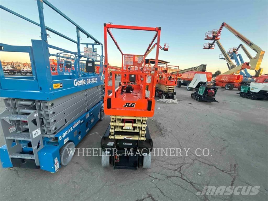 JLG ES2632 Plataformas tijera