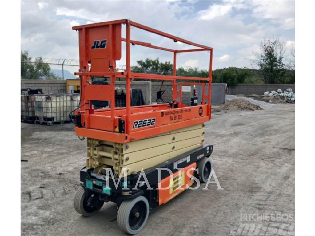 JLG R2632 Plataformas con brazo de elevación manual