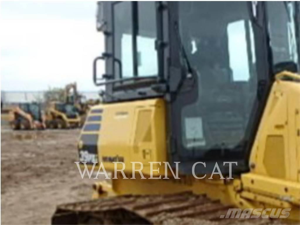 Komatsu D39 Buldozer sobre oruga