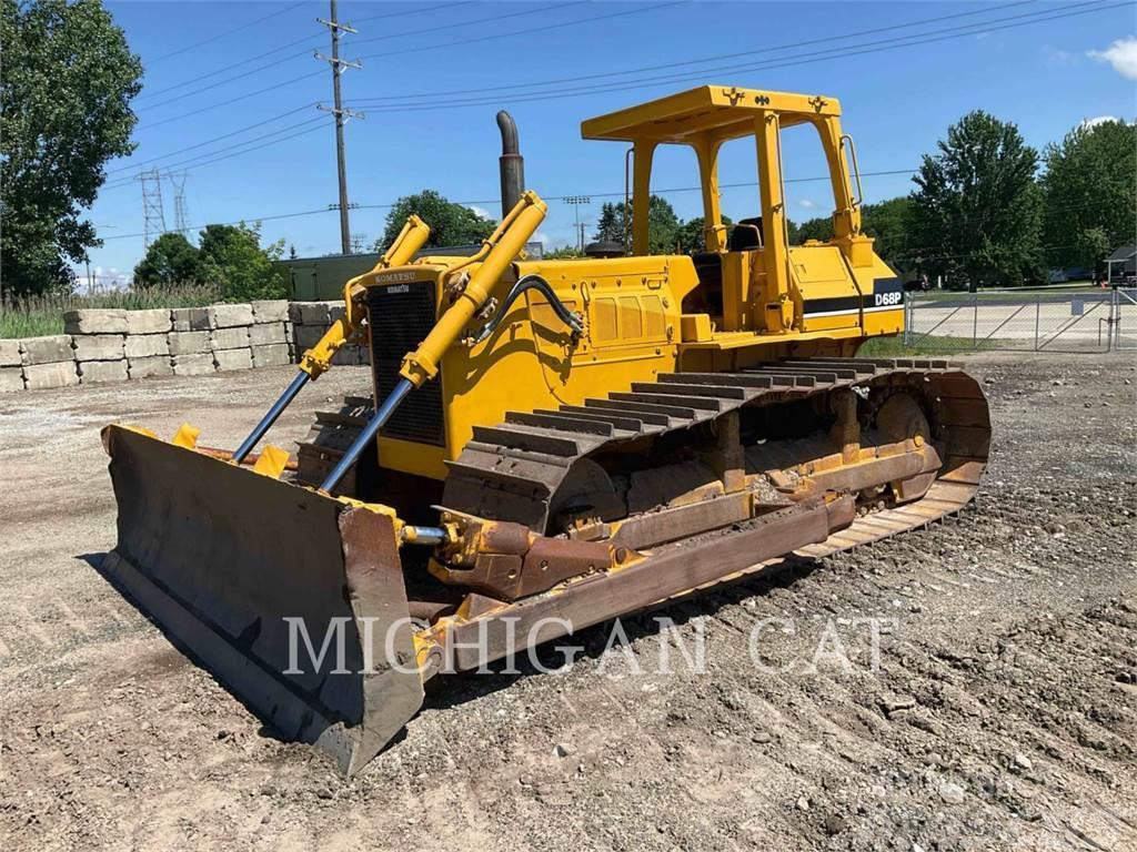 Komatsu D68 Buldozer sobre oruga