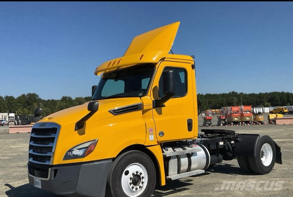 Freightliner Cascadia 126 Camiones tractor