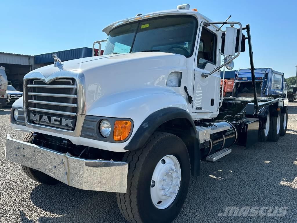 Mack GRANITE CV713 Camiones desmontables