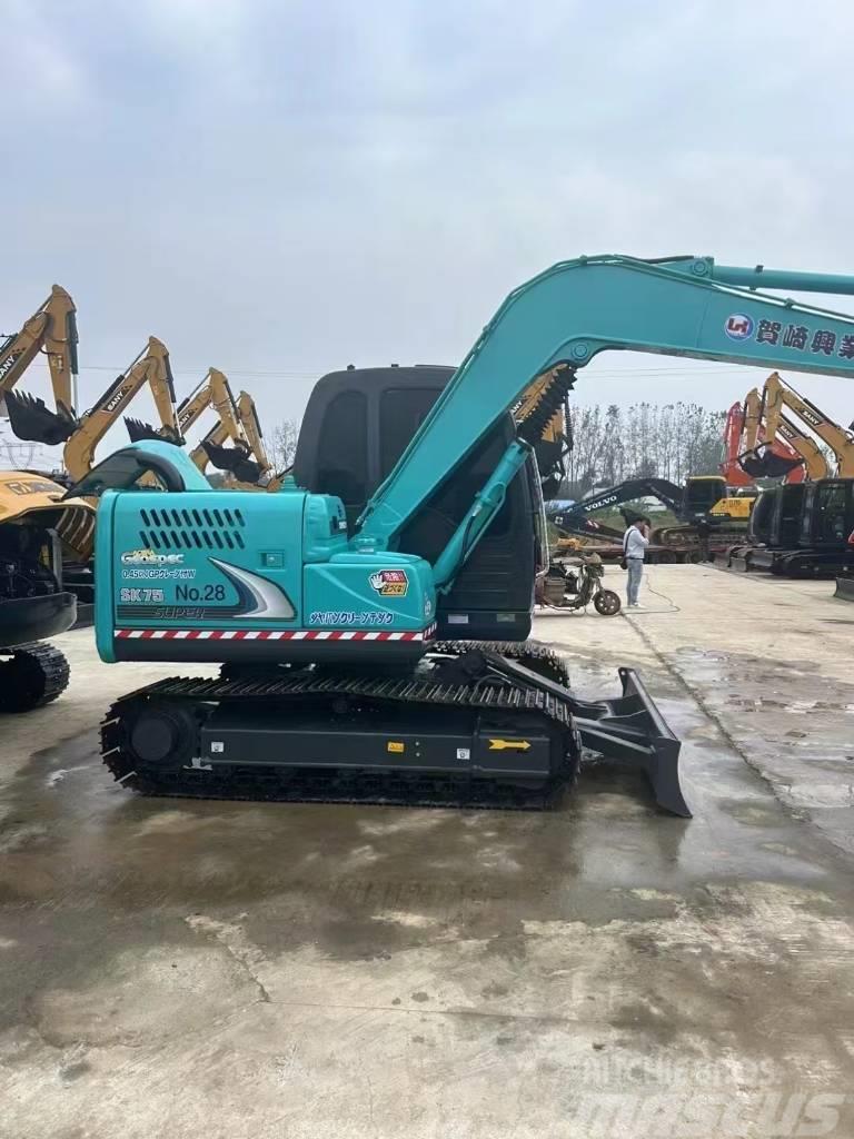 Kobelco SK 75 Excavadoras 7t - 12t