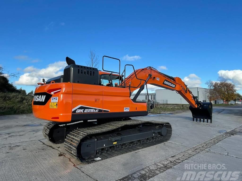 Doosan DX225LC-7 Excavadoras sobre orugas