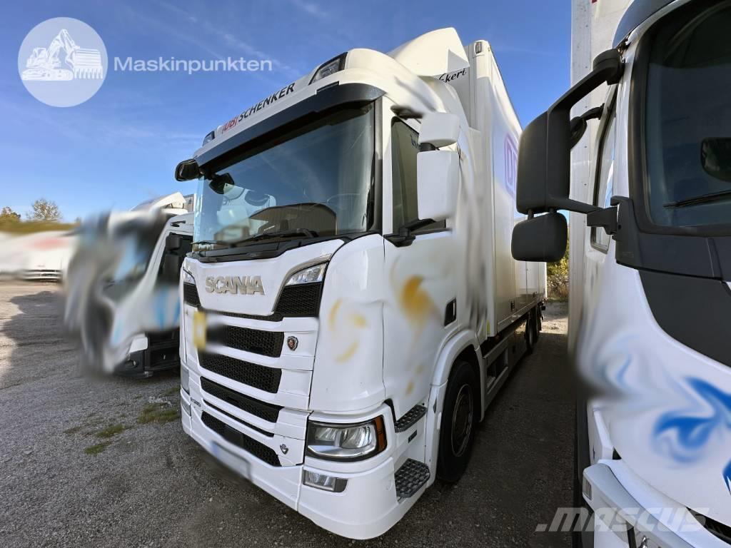 Scania R 580 Camiones con caja de remolque