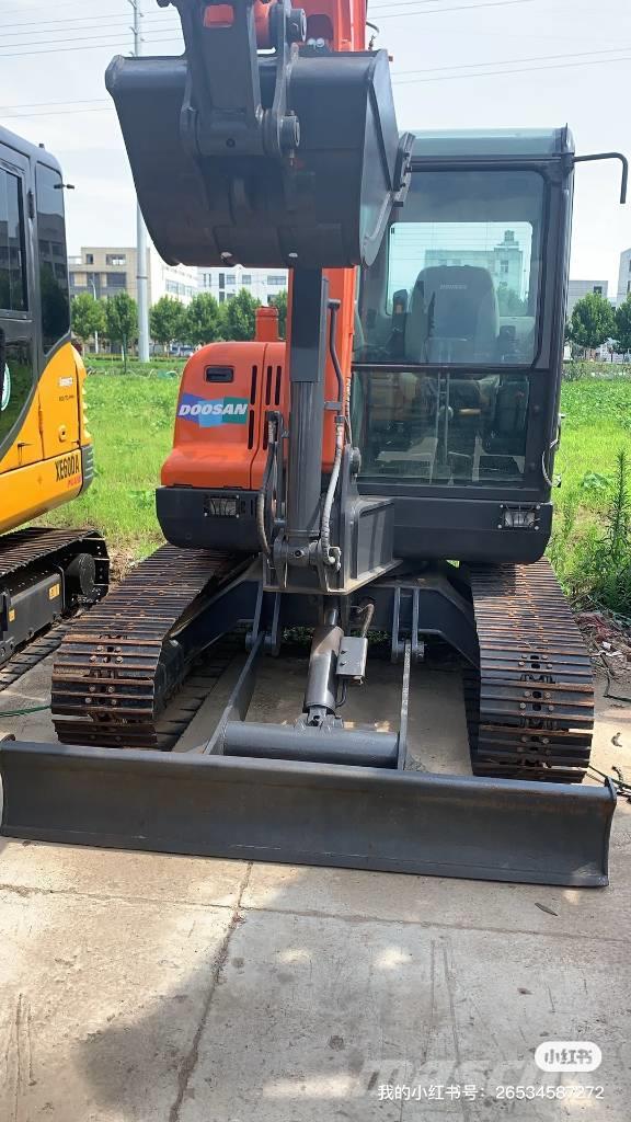 Doosan DX 60 Excavadoras sobre orugas