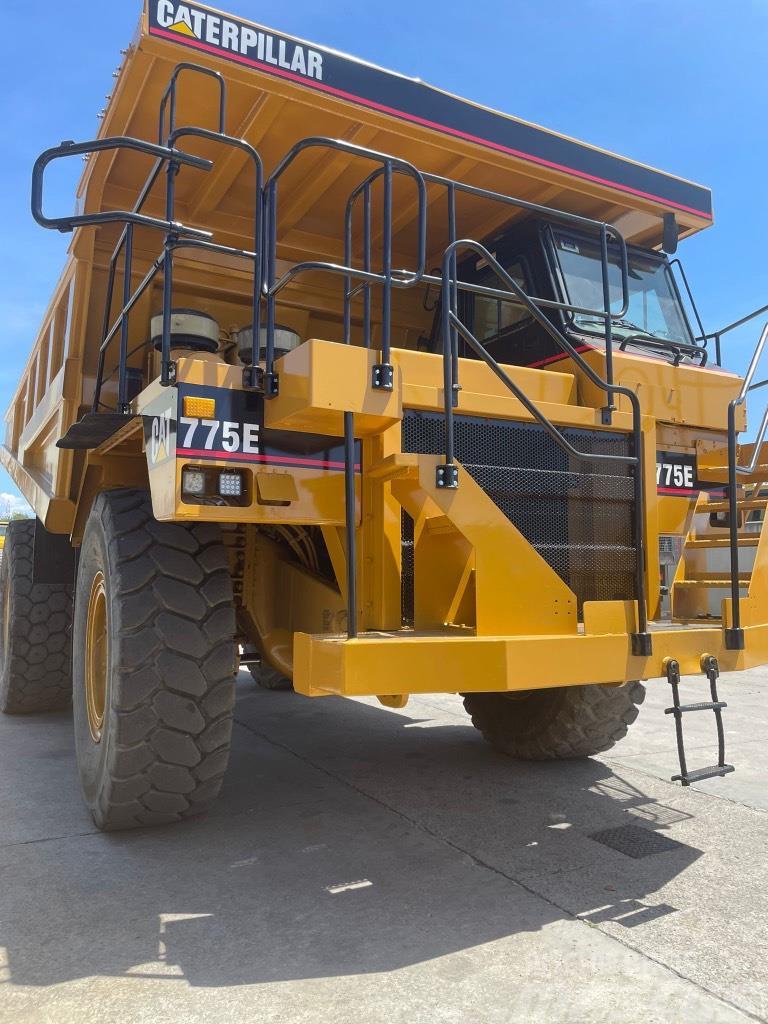 CAT Dumper 775E Camiones de volteo rigidos