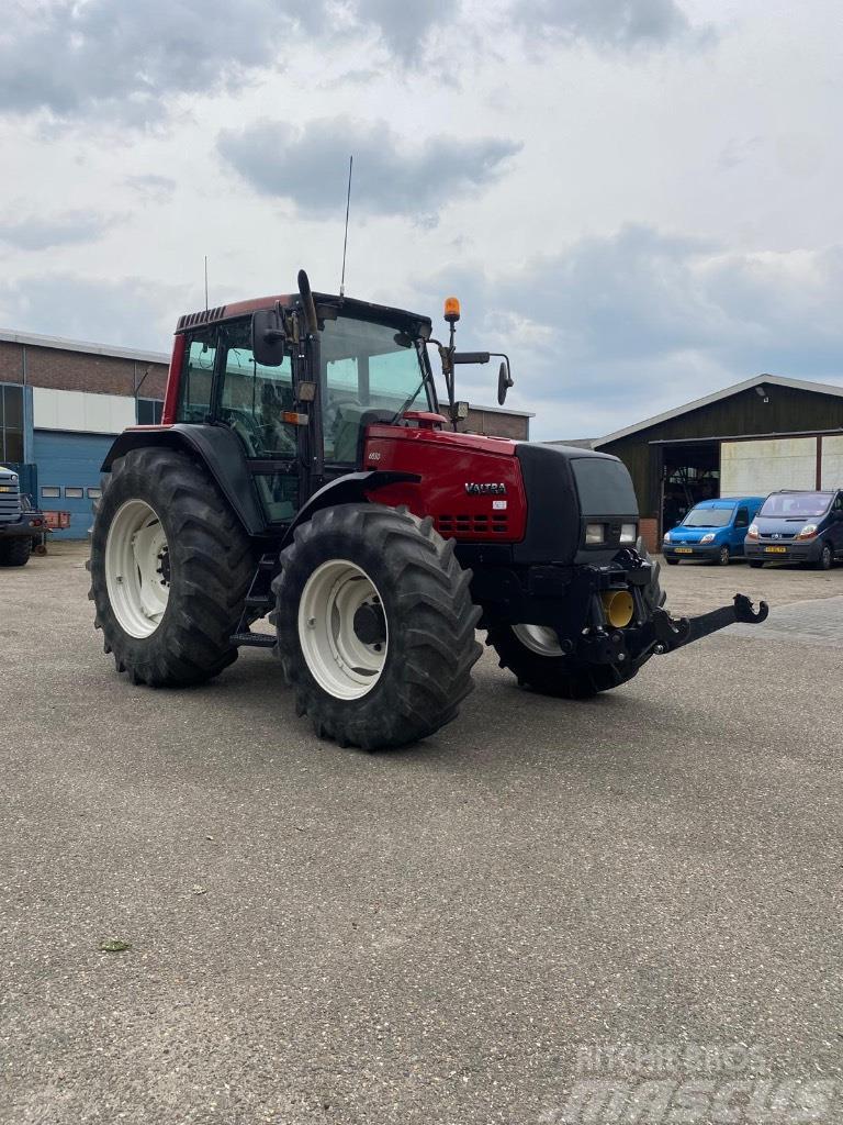 Valtra 6850 Tractores