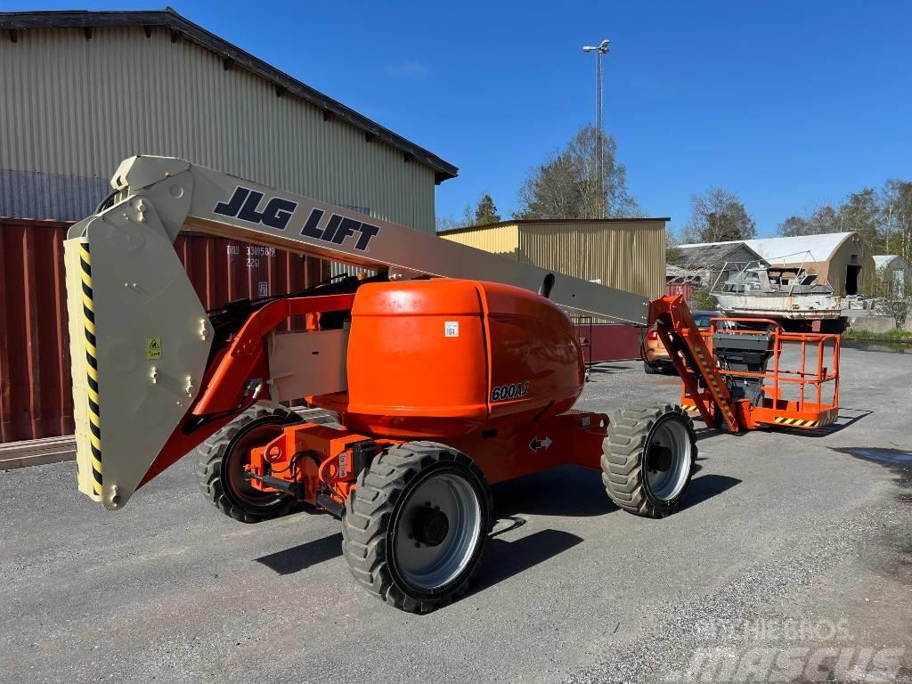 JLG 600 AJ Plataformas con brazo de elevación telescópico