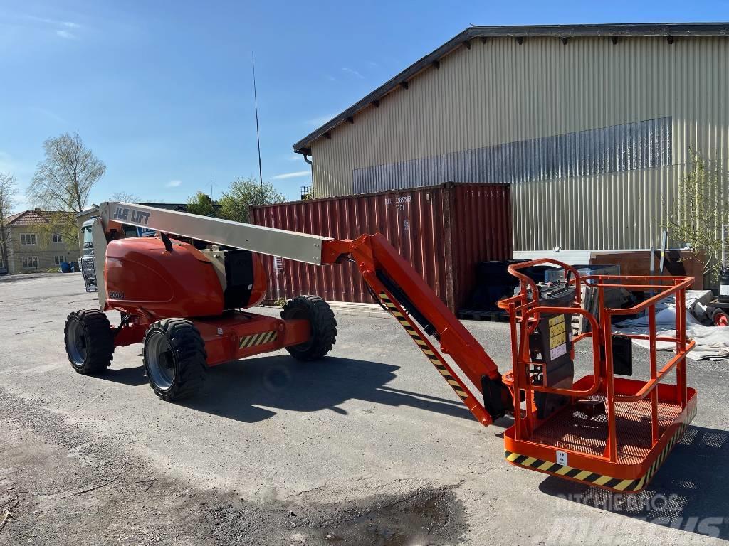 JLG 600 AJ Plataformas con brazo de elevación telescópico