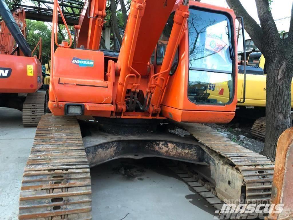 Doosan 220-7 Excavadoras sobre orugas