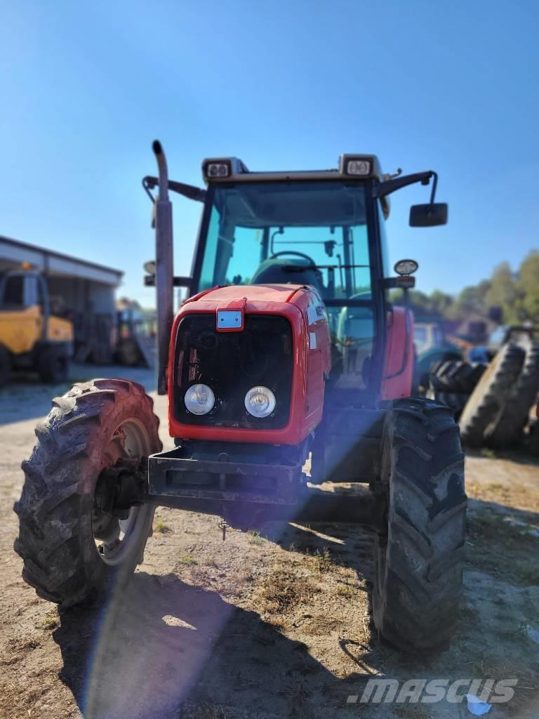 Massey Ferguson 5445 Tractores