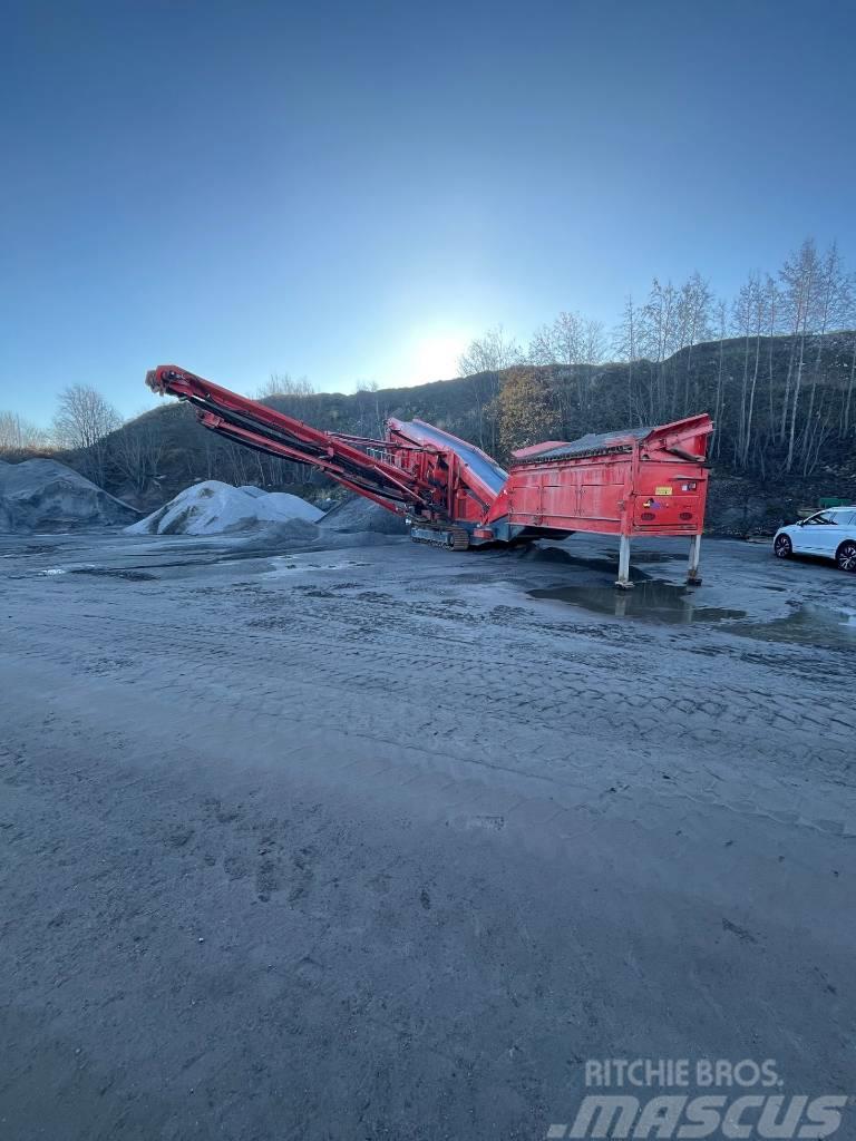 Terex Finlay 694+ Machacadoras