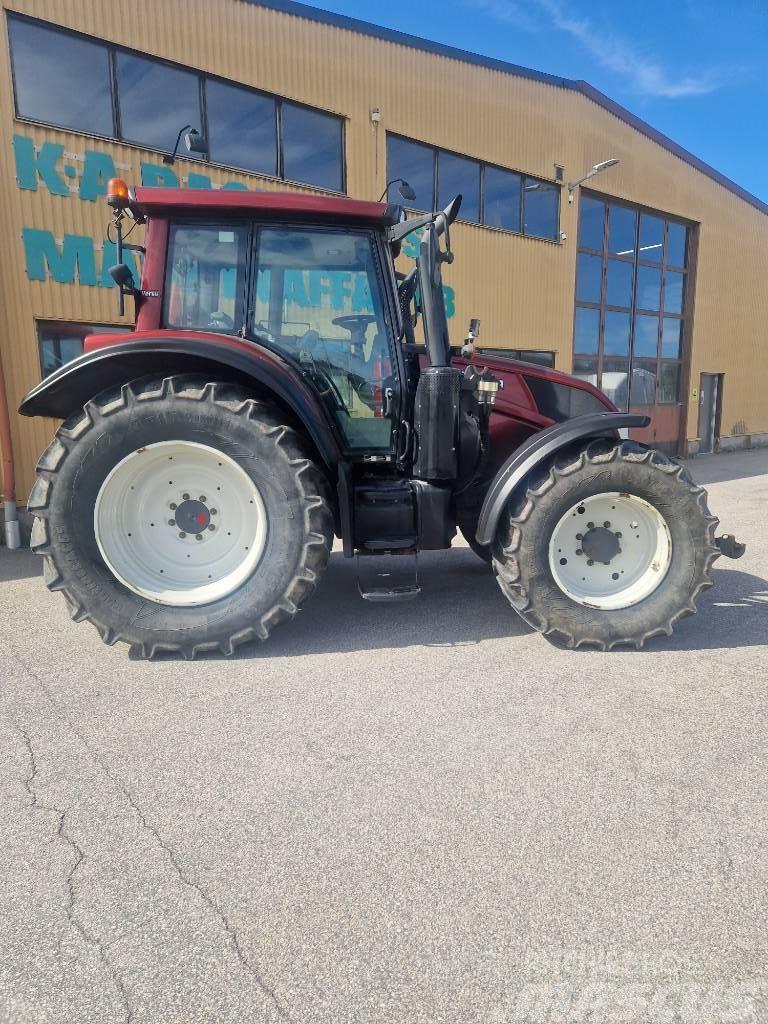 Valtra N 143 Tractores