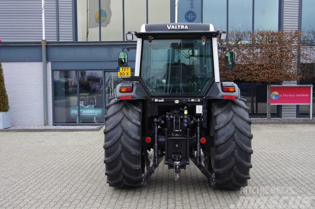 Valtra A82 Tractores