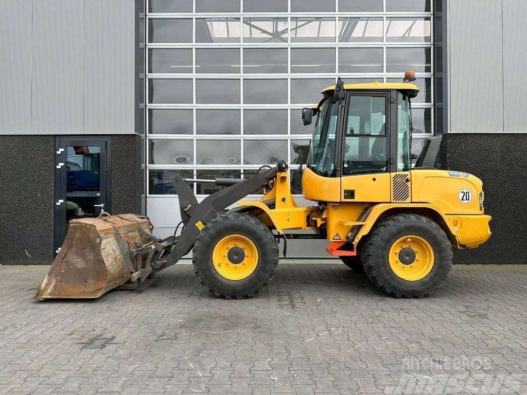 Volvo L30G Cargadoras sobre ruedas