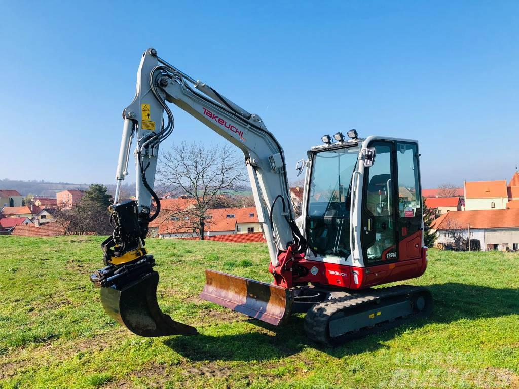 Takeuchi TB240 Miniexcavadoras