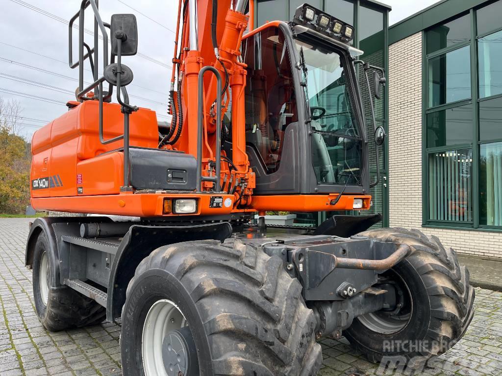 Doosan DX140W-3 Excavadoras de ruedas