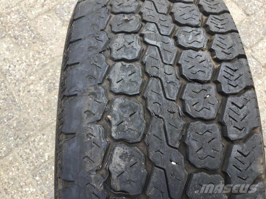 Goodyear 235/65R16C Ruedas