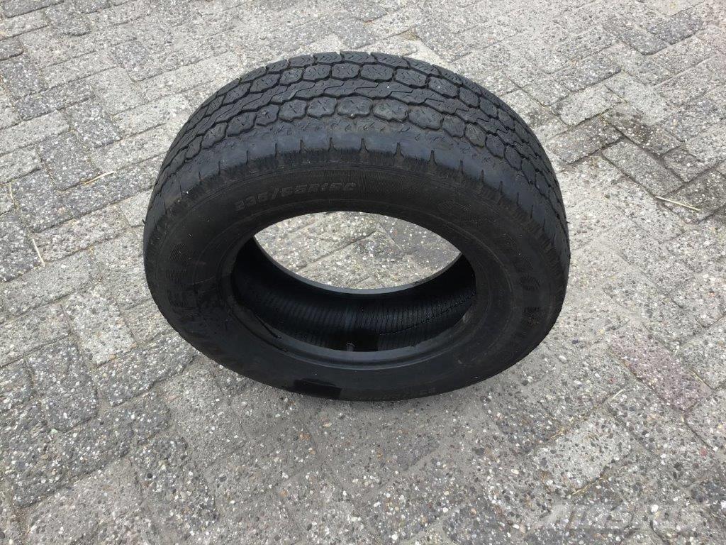 Goodyear 235/65R16C Ruedas