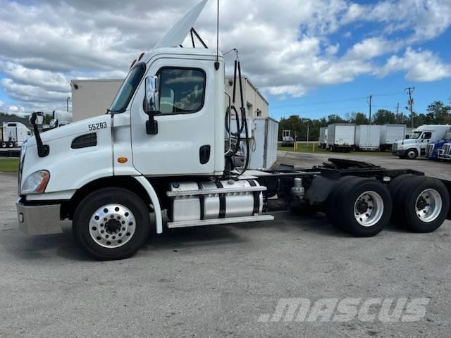 Freightliner Cascadia 113 Camiones tractor