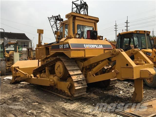 CAT D7R Buldozer sobre oruga