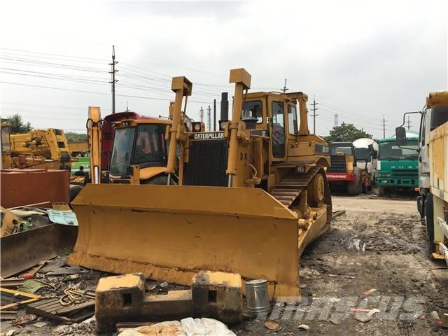 CAT D7R Buldozer sobre oruga