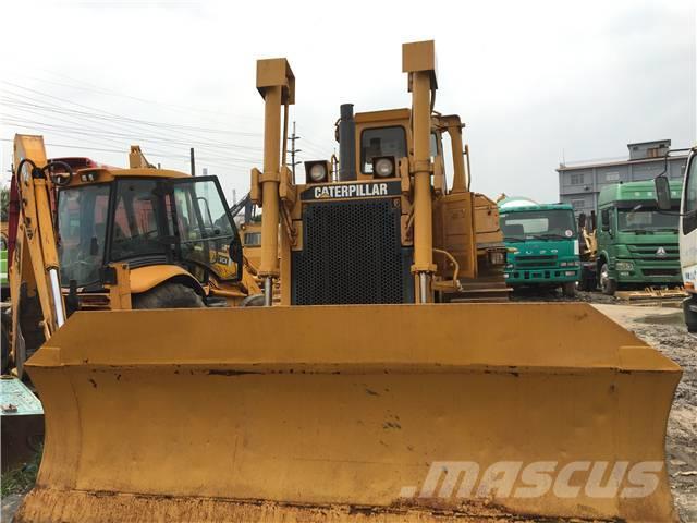 CAT D7R Buldozer sobre oruga