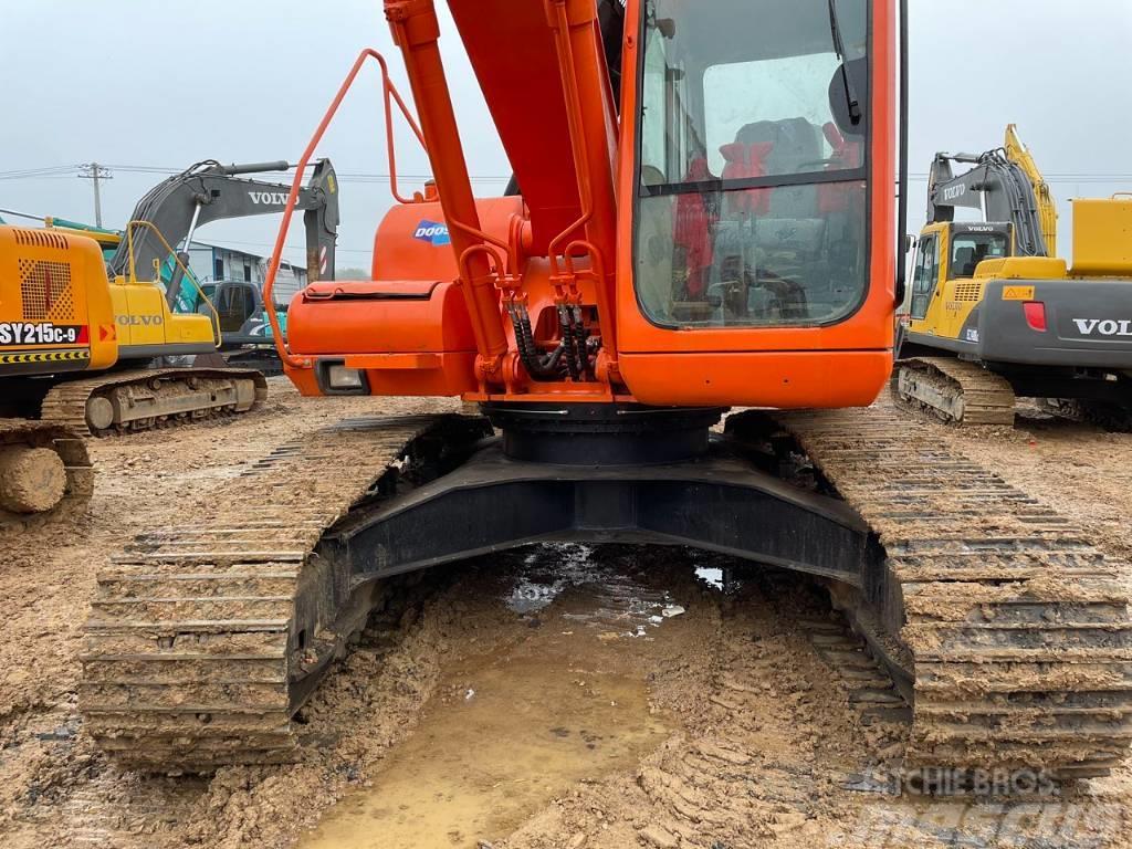 Doosan DH 220 Excavadoras sobre orugas