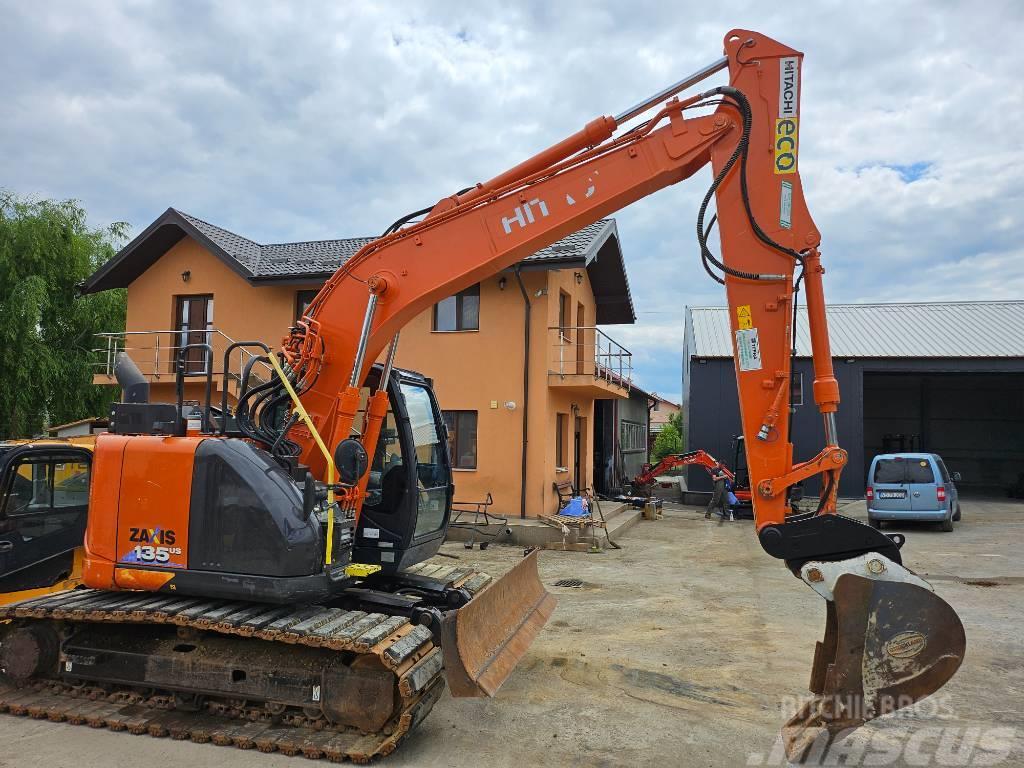 Hitachi 135 Excavadoras sobre orugas