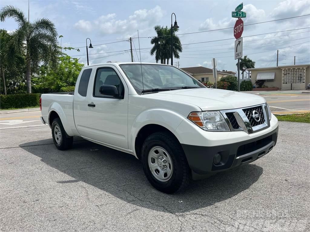 Nissan Frontier Caja abierta/laterales abatibles