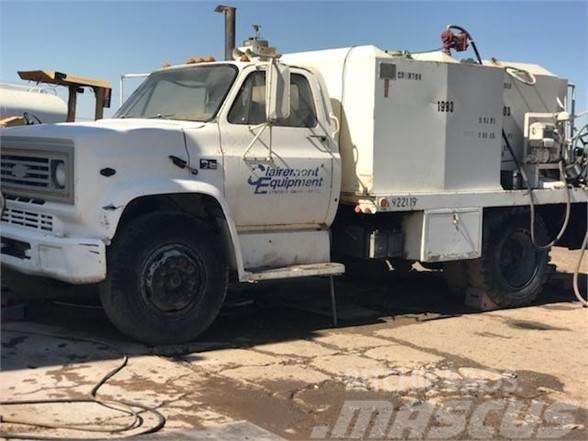 Chevrolet 3500 Camiones cisternas