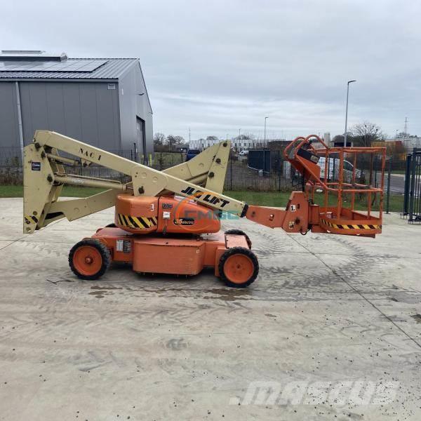 JLG N35 Plataformas con brazo de elevación manual