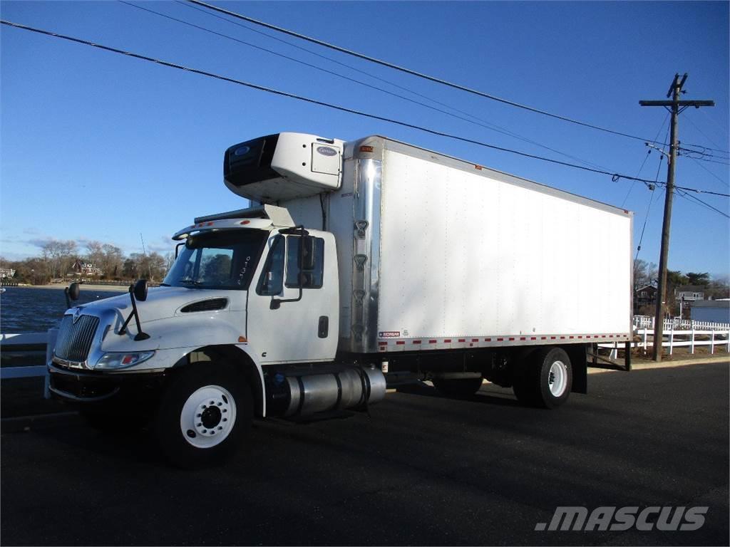 International 4300 Camiones con temperatura controlada