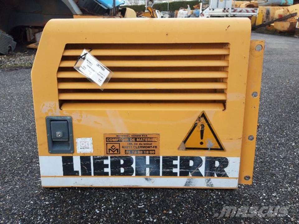 Liebherr R900LI Cabina