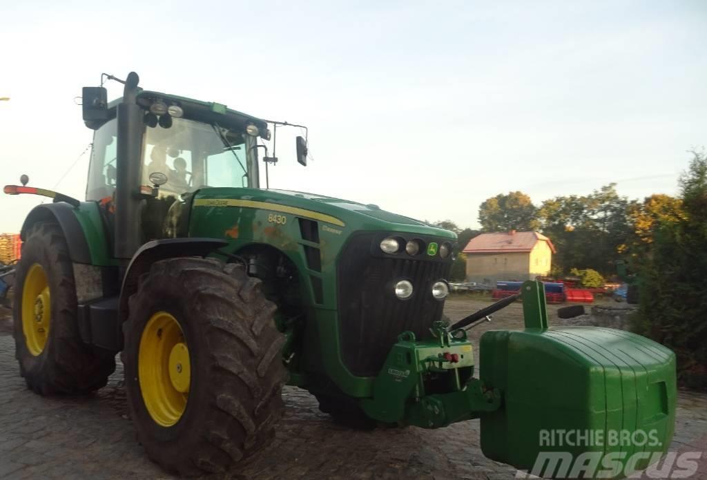 John Deere 8430 Tractores