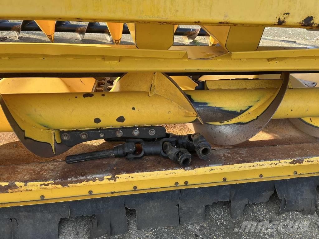 New Holland MF875W Accesorios para cosechadoras combinadas