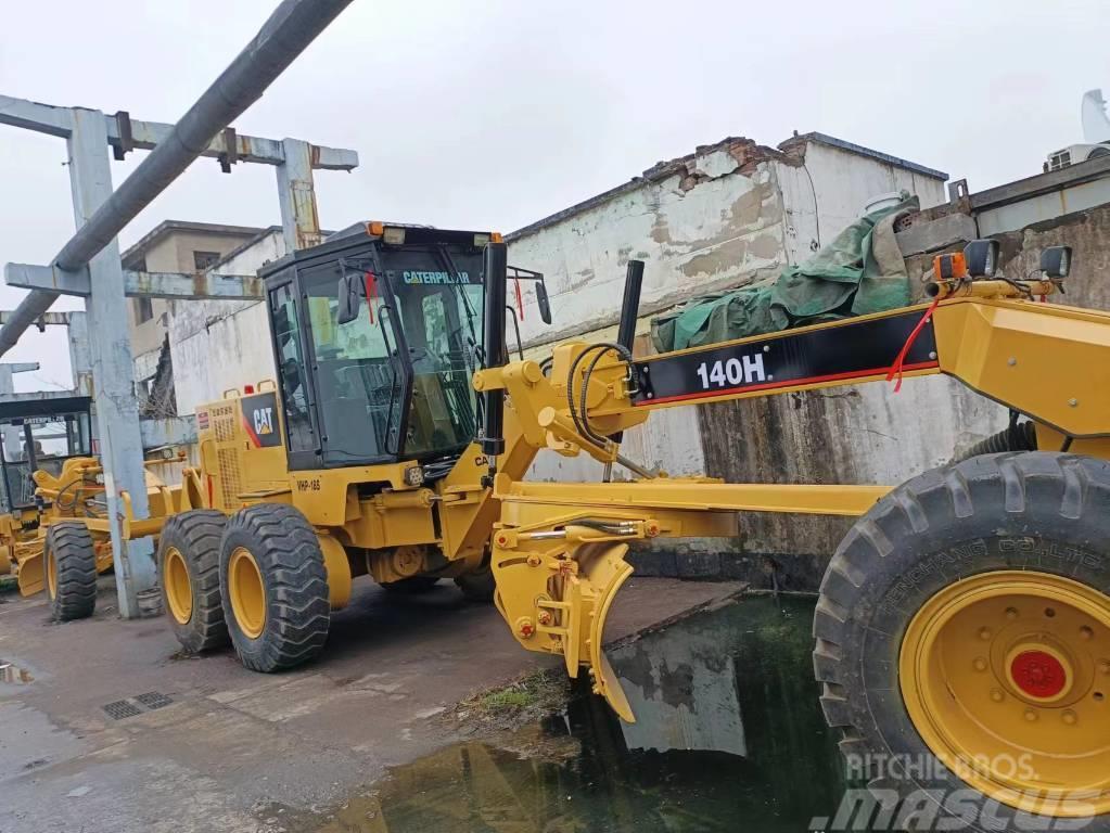 CAT 140 H Otras máquinas de jardinería y limpieza urbana